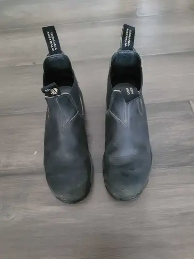 blundstones, View more