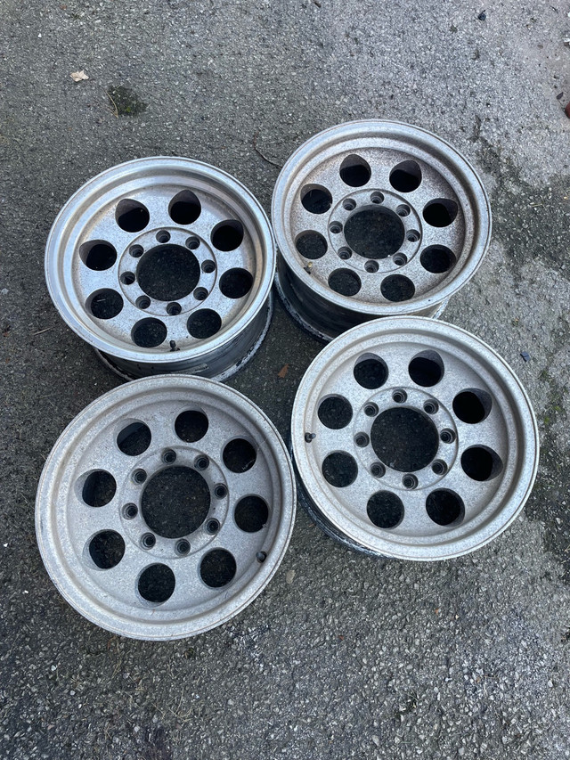 Set of 16 inch 8x6.5 aluminum wheels in Tires & Rims in St. Catharines