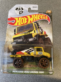 Hot wheels off road pickup truck Mercedes Benz Unimog 1300