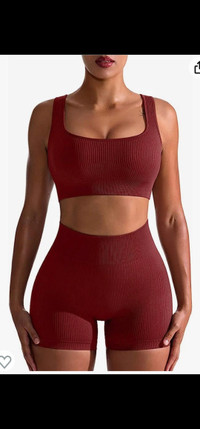 Brand new ladies 2pc workout clothes 