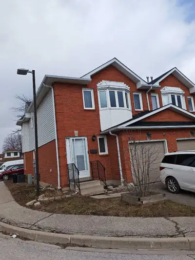 Available on April 1, 2026 1485 Torrington Drive, Mississauga, 3 bedroom townhouse corner unit. Cozy...