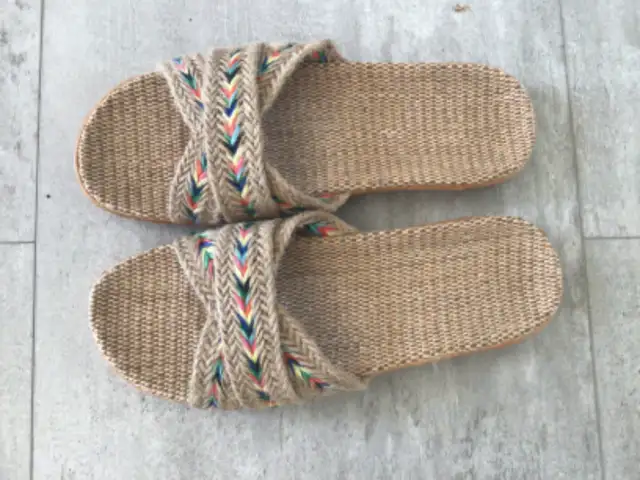 Ladies colorful slippers in Women's - Shoes in Belleville - Image 2
