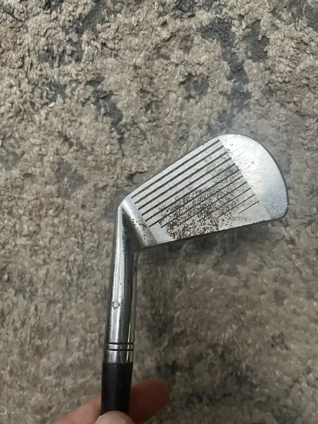 Ben Hogan Adult Right Handed 2 Iron Golf Club in Golf in Guelph - Image 5