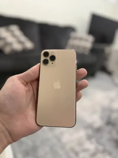 Mint condition 93% battery life.