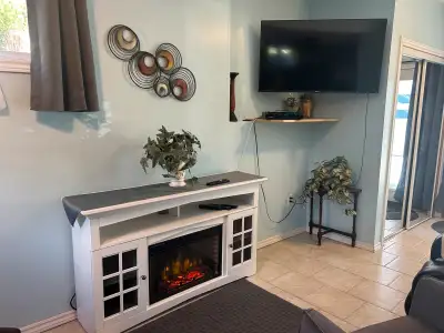 House with Beautiful 2 Bedroom Furnished Apt. on Main Floor