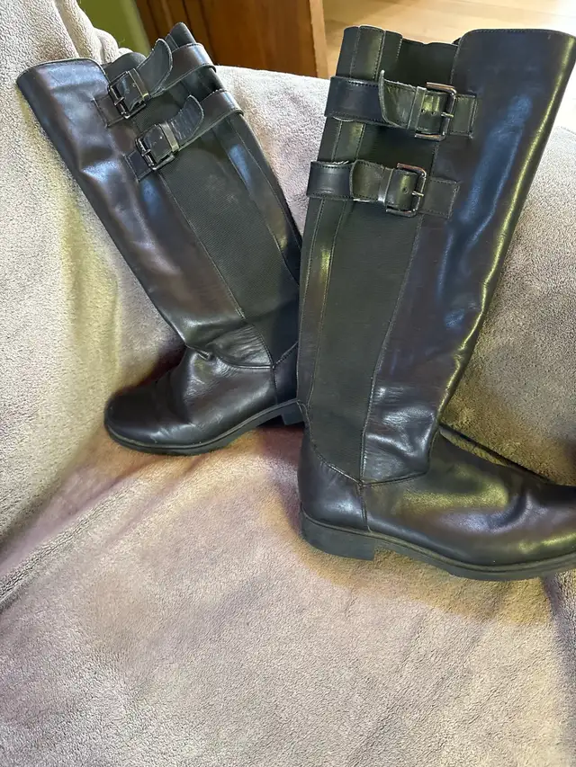 Bottes d’hiver noir propres (6) in Women's - Shoes in Laurentides - Image 4