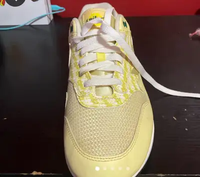 Nike air lemonade shoes