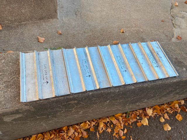 Aluminum Traction Aids for Cars. Aides de Traction en Metal pour dans Autres pièces et accessoires  à Ville de Montréal