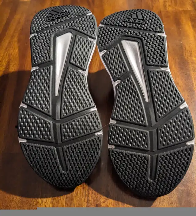 Brand New Women's Adidas Galaxy 6 Running Shoes - Size 7 in Women's - Shoes in Norfolk County - Image 7