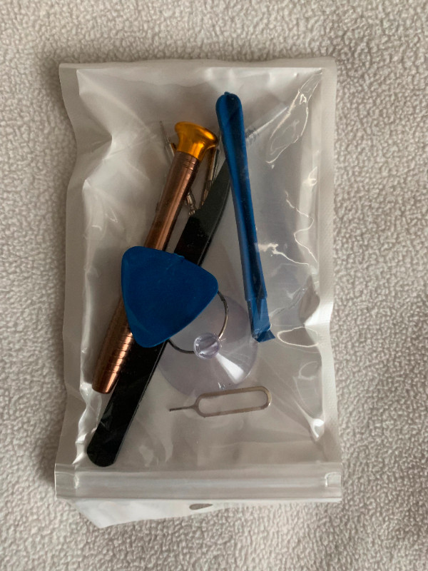 iPhone XR Battery and Replacement Kit in Cell Phones in Saskatoon - Image 2
