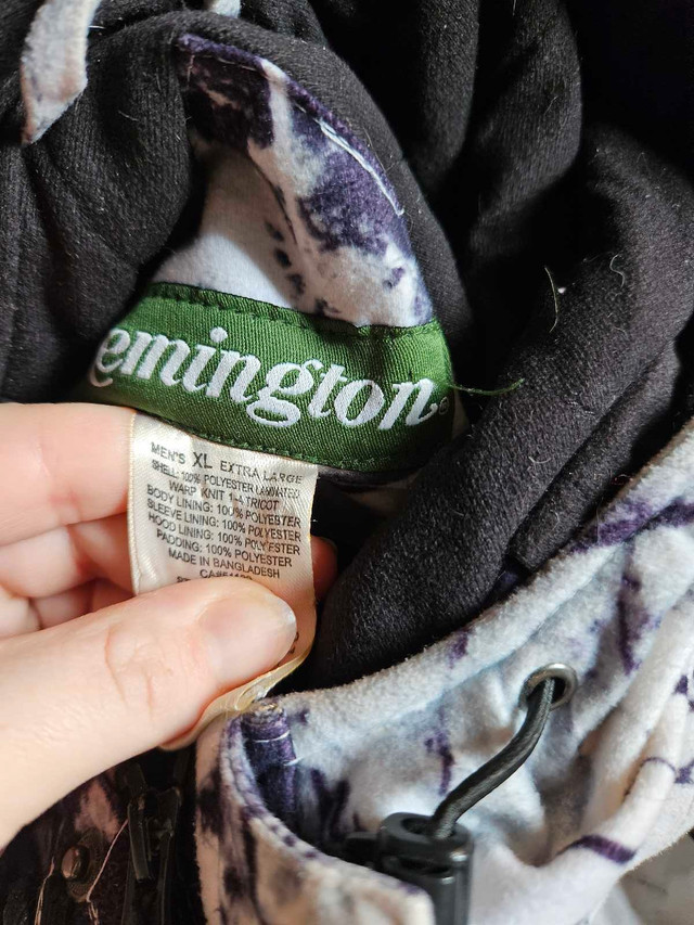 Winter camo coat  in Men's in Chatham-Kent