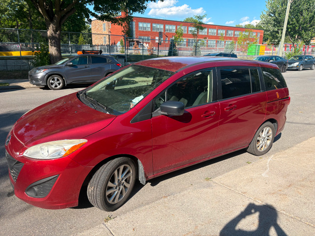 Mazda 5 2015 dans Autos et camions  à Ville de Montréal