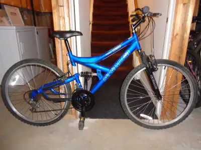 8 MEN'S MOUNTAIN BIKES, View more