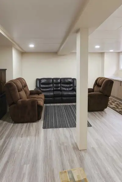 1 Room available in basement for girl. Separate kitchen and washroom with Separate entrance.