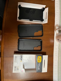 S21 FE Otterbox case and 3 screen protectors