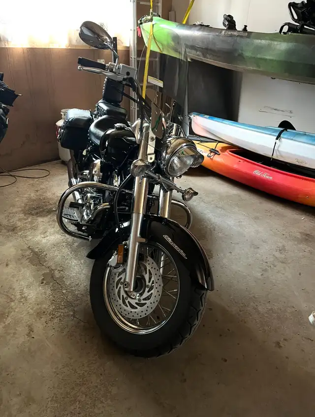 2013 Yamaha V Star 650 Silverado super Low km’s! in Street, Cruisers & Choppers in Red Deer - Image 7