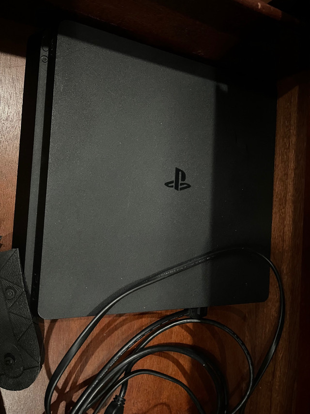  PlayStation 4 dans Sony PlayStation 4  à Dartmouth