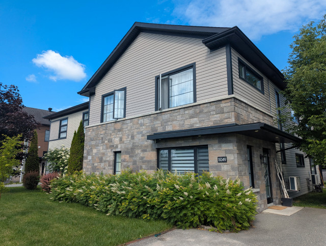 Logement 4½ avec local pour commerce ou bi-génération dans Locations longue durée  à Sherbrooke - Image 2