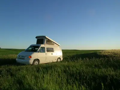 Véhicule très bien entretenu, 260 000 km, toujours remisé l’hiver, document prouvant une évaluation...