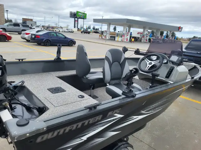 2022 Mirrocraft Outfitter 145SC 30HP Suzuki, trolling motor in Powerboats & Motorboats in Oakville / Halton Region - Image 4
