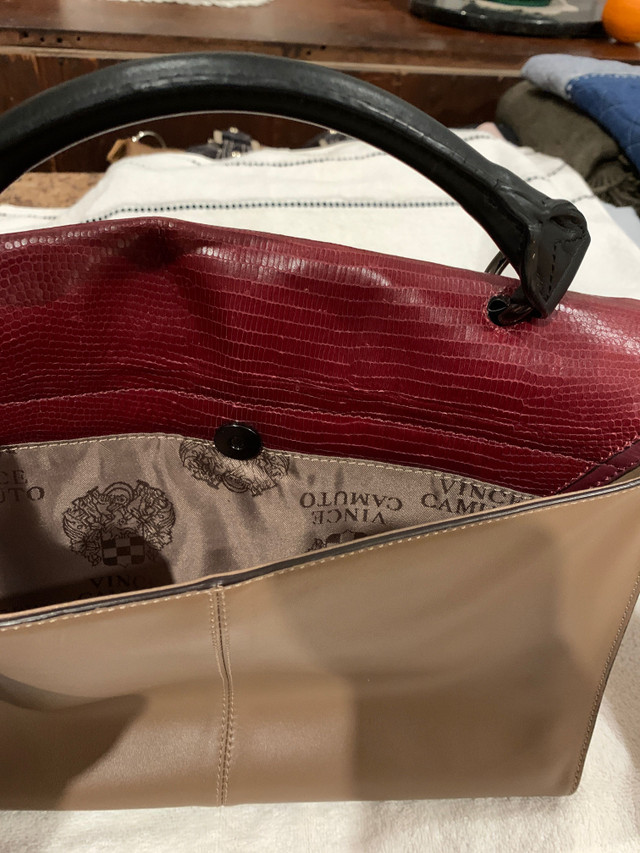 Vince camuto leather hand bag in Women's - Bags & Wallets in Trenton - Image 3