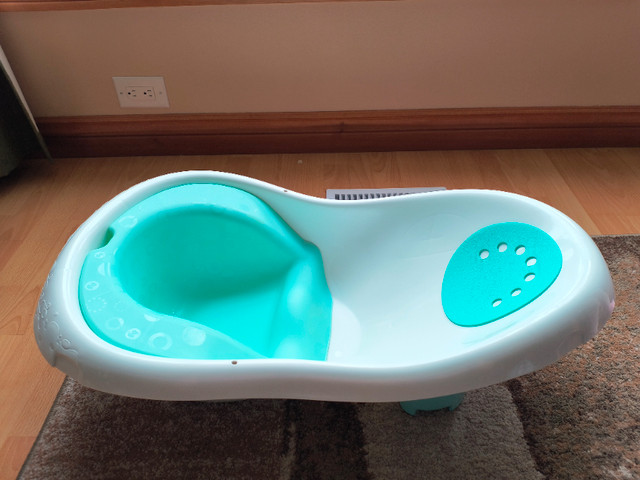 Baby Bath Tub in Bathing & Changing in St. Catharines - Image 3