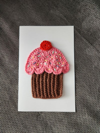 Handmade crochet cupcake birthday card / Carte d'anniversaire