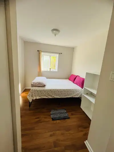 Cambridge Hespeler Sublet – 1 Bedroom in 2BHK Apartment Available: from August 1 ⸻ Looking for: We h...
