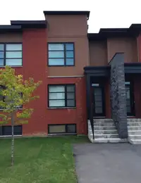 Townhouse for rent in Vaudreuil