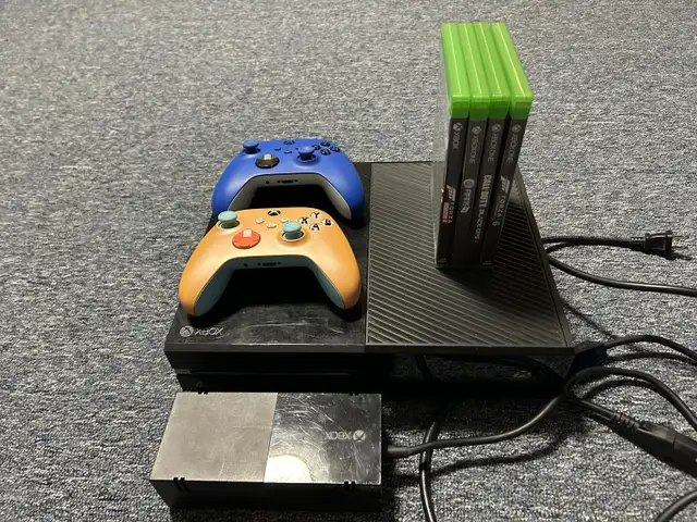 XBOX BUNDLE64656288595586120