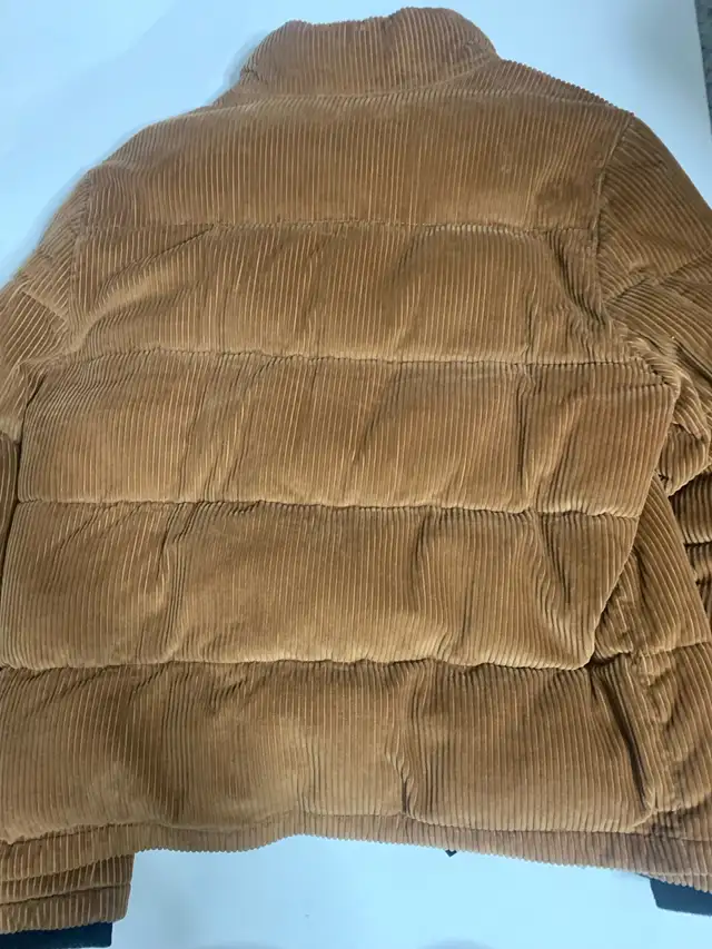 Levi's Corduroy Puffer in Men's in Markham / York Region - Image 6