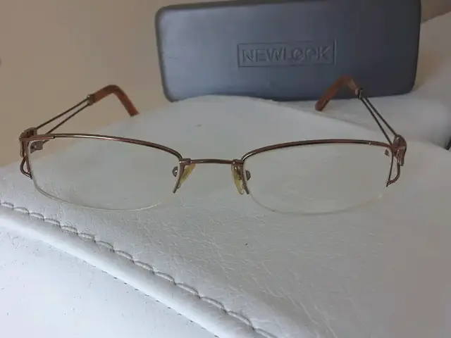 Prescription glasses (-5.0 / -5.5)633475397100831218