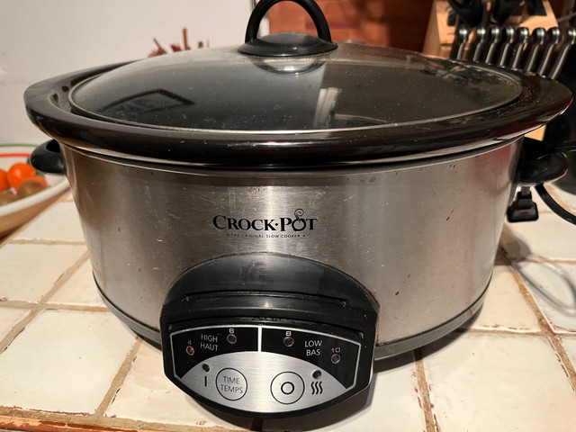 Crock-Pot, Original and Smart Slow Cooker (5 litres) dans Fours à micro-ondes et cuiseurs  à Ville de Montréal
