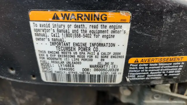 Moteur de tondeuse Tecumseh usagé à vendre. in Lawnmowers & Leaf Blowers in Québec City - Image 3