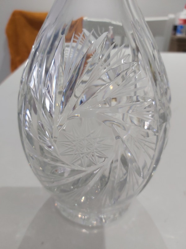 Decanter Pinwheel crystal/carafe cristal pinwheel Kitchen & Dining Wares Gatineau Kijiji