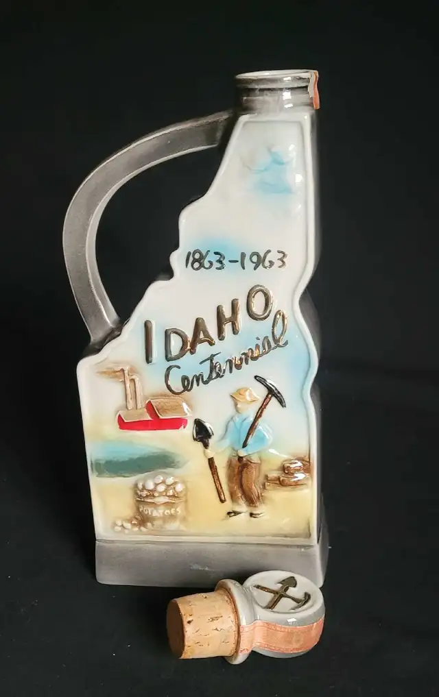 Vintage-1963 Idaho Centennial (1863-1963) Jim Beam Decant in Arts & Collectibles in Winnipeg - Image 8