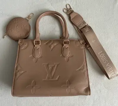 Purse/small handbag, View more