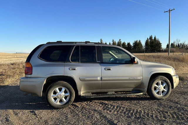 2003 GMC Envoy, Full Load in Cars & Trucks in Lloydminster - Image 2