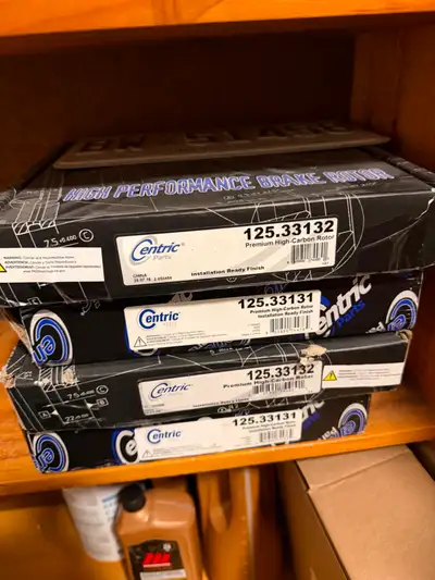 Selling a complete front and rear brake package for VW/Audi (VAG) applications. Everything is brand...