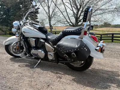 2009 Kawasaki Vulcan Classic LT 900 Mint condition, clean bike, runs excellent, was just fully servi...