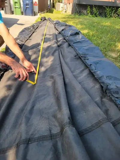Dimensions: 23' by 19' Waterproof, 2 pocket vents For boats 18' with windshield. Also good for anyth...