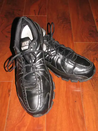 Nike Shox Turbo VII Running Shoes, View more