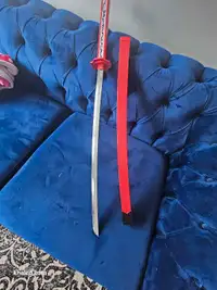Épée décoratif neuf 