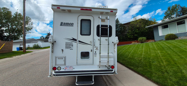 Lance Camper Model 915 in Travel Trailers & Campers in Calgary - Image 3