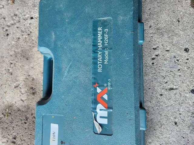 rotary hammer gun in Power Tools in Oshawa / Durham Region - Image 3