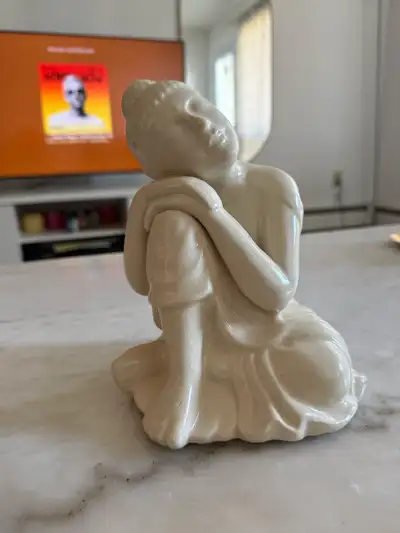 Ceramic Resting Figurine – Off-White, View more