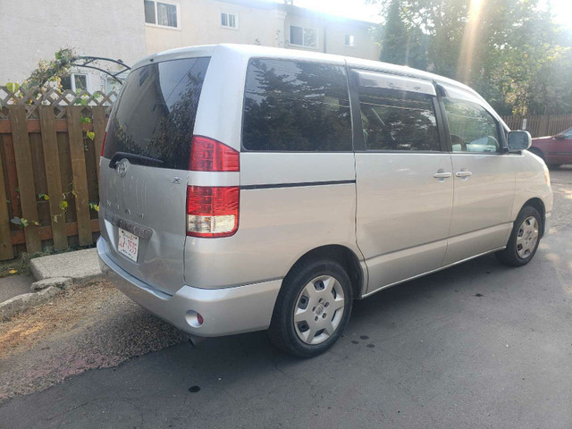 Toyota Noah in Cars & Trucks in Edmonton - Image 2