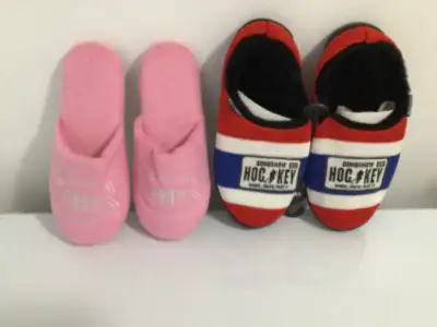 Slippers - Montreal Canadiens, View more