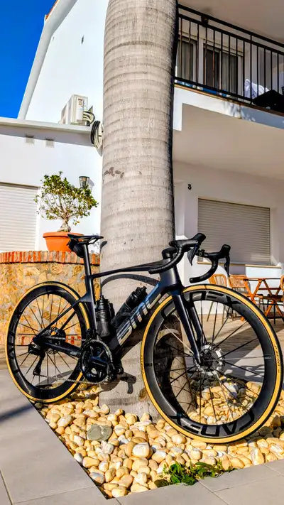 2026 BMC Teammachine R01 Four (with or without Cadex Wheelset), View more