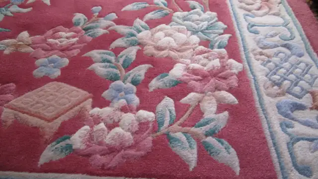 LOVELY 42“X 69“ HANDMADE ORIENTAL STYLE WOOL RUG in Rugs, Carpets & Runners in Ottawa - Image 8